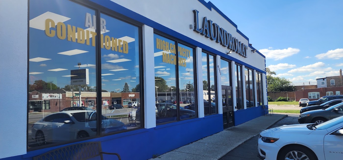 Scrub A Dub laundromat storefront in Berwyn, IL